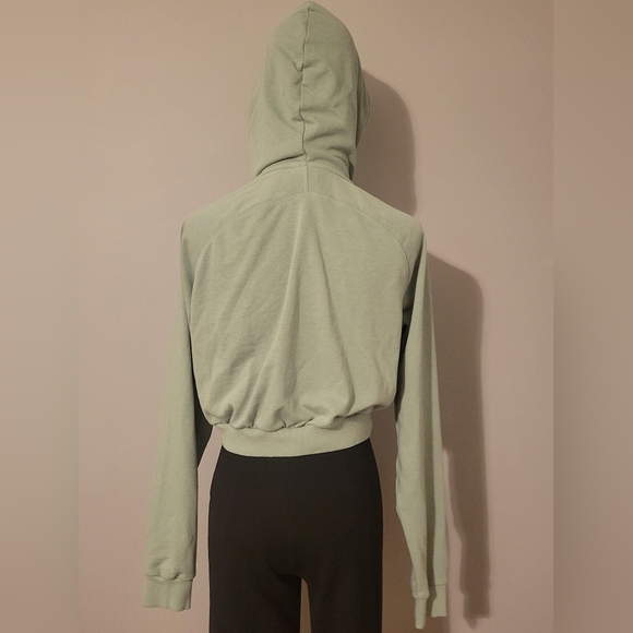 Gymshark Training Cropped Hoodie Desert Sage Green Womens Size S - Picture 6 of 7